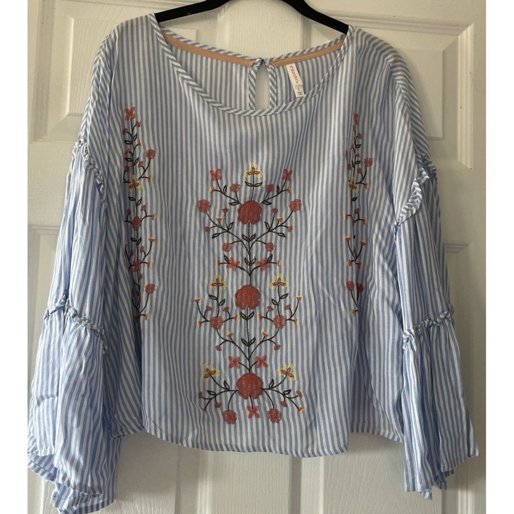 Xhilaration Blue White Stripe Blouse ‎ with Floral Embroidery